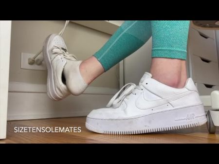 Taking Off My Filthy White Kb Socks & Sweat-soaked Sneakers