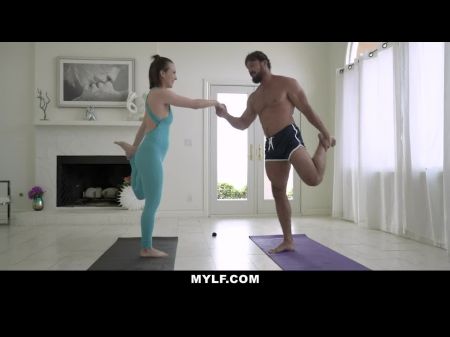 Cock-squeezing Cooch On Yoga Guru Lily Enjoy Shagged Stiff Until It Gapes