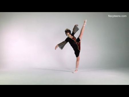 裸体芭蕾舞演员Manya Baletkina超级热柔性青少年