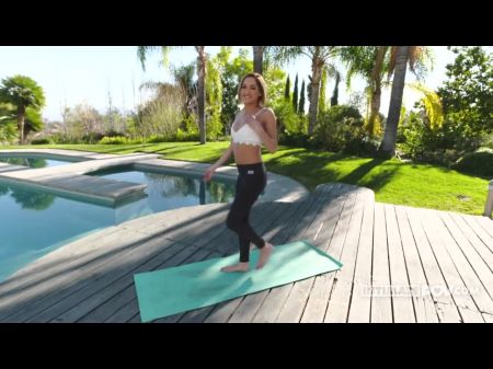 Point Of View Morning Yoga Completes Up In Perfect Fuckfest With Chloe Amour