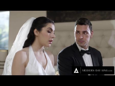 Groomsman Assfucks Bride Italian Valentina Nappi en el día de la boda + enchufe de trasero remoto 