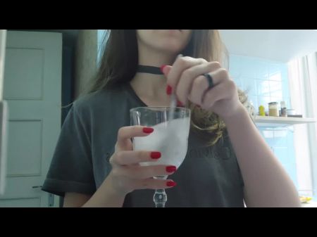 Vlog pornô 11 de junho de 2021 (atm) Limpeza Buttplug com a boca após a academia 