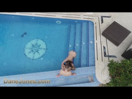 Youthfull Russian Brown-haired Mary Rock Copulates Usa Guy In The Pool