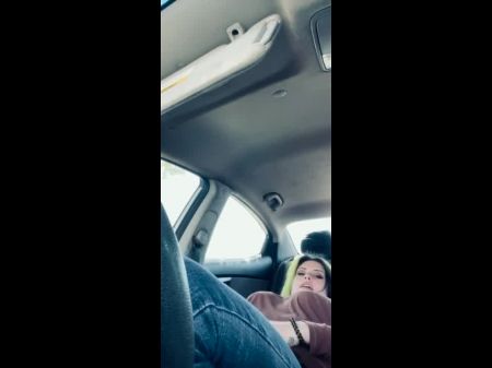 Shego Mummy Jerks In Public In Car