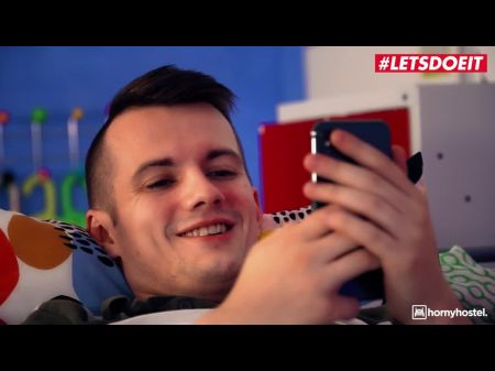 Lika Star Slutty Ucraniano Teen Hardcore Foda -se com colega de quarto de hotel 