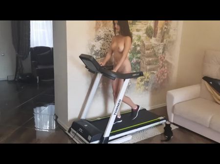 Naked Gal On A Treadmill