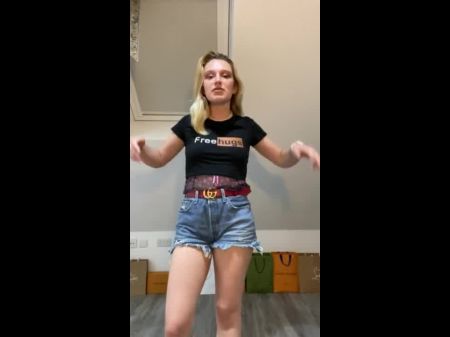 Uber-cute , Posh Brit Girl Passive Violently Dirty Dances Down After Her Whiny Friend Pleads Her To Upload X