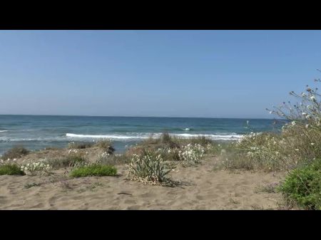 Hirsute Arab Lezzy Woman Luvs Spraying Fluid Orgasm On The Beach