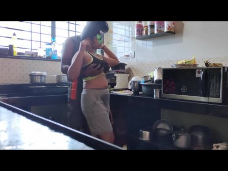 Desi Brother Apne Desi Sis Ke Sath Kitchen Mai Fuck-fest Kiya