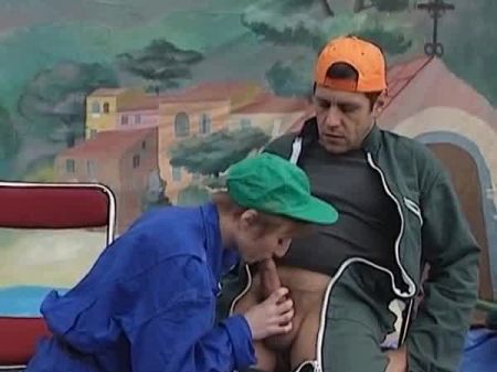 Las Chicas Alemanas Sexys Que Obtienen Sus Imbéciles Estirados Por Dos Pollas Duras 