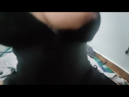 继姐妹在我的鸡巴上弹跳，很难控制