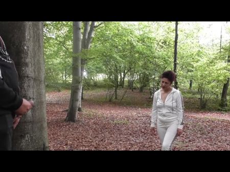 在露营的陌生人的Creampie 