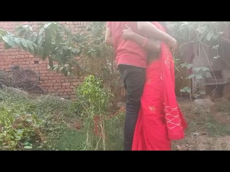 Indian heißes junges Mädchen wird von ihrem Freund im Outdoor Forest Jungal gefickt 