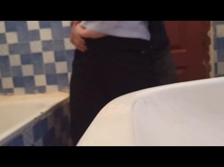 He Fucks Me In The Bathroom Arabic