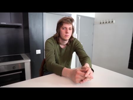 Robin, Gewinner Unseres Wettbewerbs, Nimmt Ihre Jungfräulichkeit Mit Sixtine 
