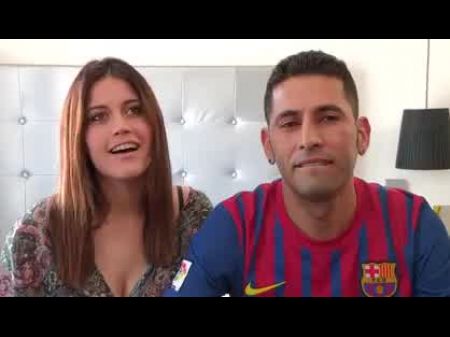 22yo害羞的女孩爱上了她的大鸡巴拉丁裔BF 