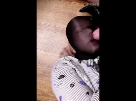 etale mon Sperme sur ton Visage en Collant de Soumise 
