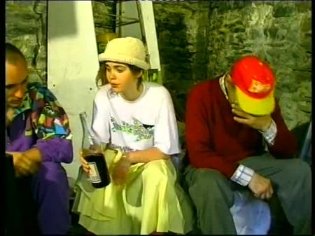 La monella (escena 01) 