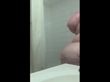 Ssbbw In The Bathroom – Saggy Boobs