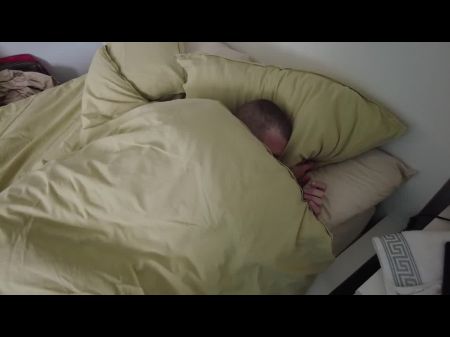 Cumslut esposa es follada por 2 vecinos 