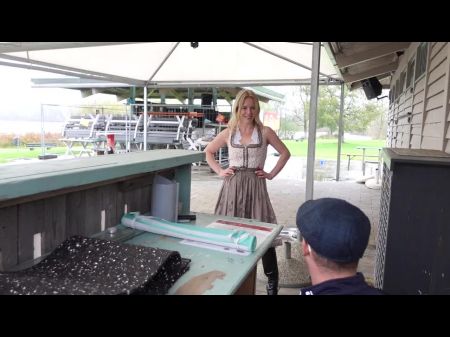 Village Breezy ! Traditional Costume Breezy At The Lake Kiosk ! If The Innkeeper Is Closed , Then I Tap Myself !