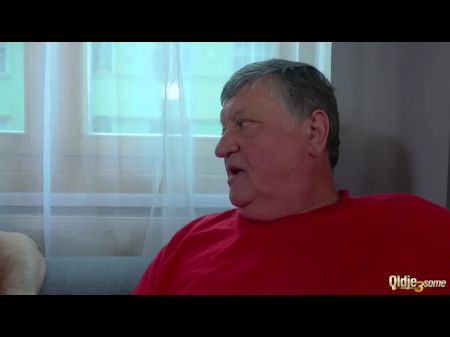 Teen Wird Hart Gefickt Und Gibt 2 Opas Fußjob 