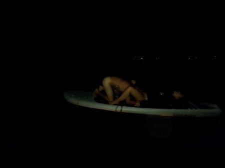 tarde da noite fodendo no Paddle Board0