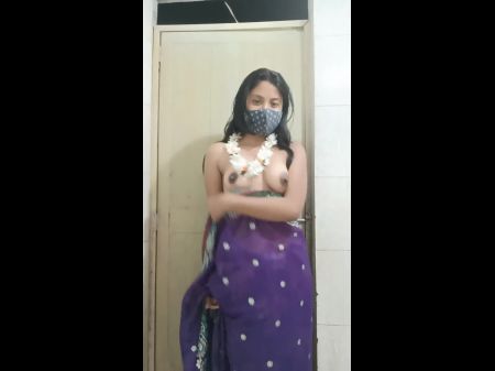 Desi Dame Teasing In Videocall , Hot Masturbation , Teasing Her Beau