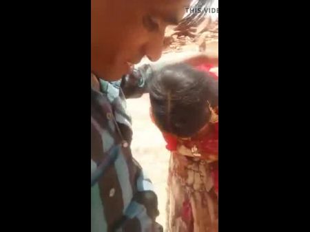 Rajasthan Cople Standing Giving Head Fucking