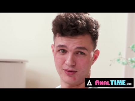 Analtime.xxx Hot 18yo Brünette Babysitter Hält Einen Hung College Boy Miteinander, Um Analsex Zusammen Zu Versuchen 