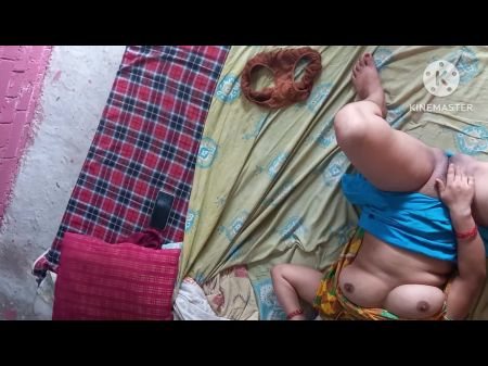 Парень тайно оставил горячую сексуальную Бхабхи дома после того, как повеселился с ней. 