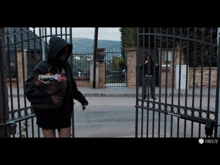 Jimmy congela el estafador criptohrine Catehrine Knight y la folla como una muñeca sexual escena completa 