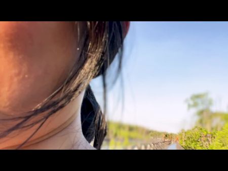 Caminando Y De Repente Poniéndose Cachondo ..... Melon Ice 