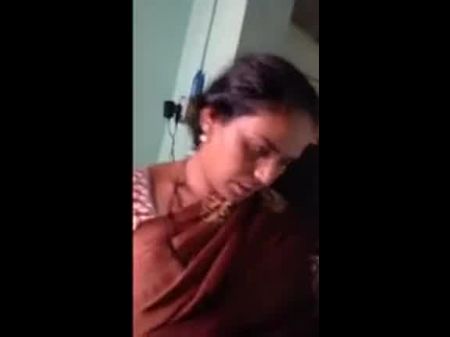 Satin Seiden Saree Muslim Tante zeigt Brüste 