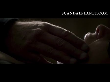 Claire Forlani, escenas desnudas y sexuales 