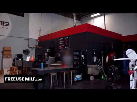 2 Flawless Butted Milfs Let Their Fitness Guru Stretch Them