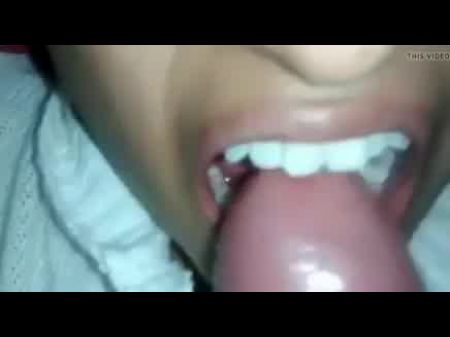 Le Gusta La Leche en Su Boca 