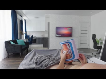 Slutty Stepmom atrapó a su hijastro masturbándose con Autoblow 