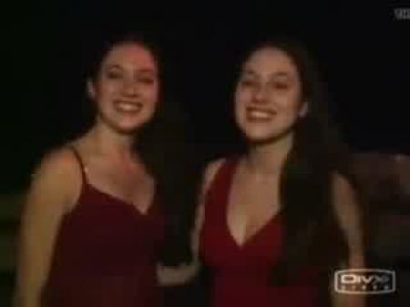 no las hermanas gemelas Makeout en la fiesta 