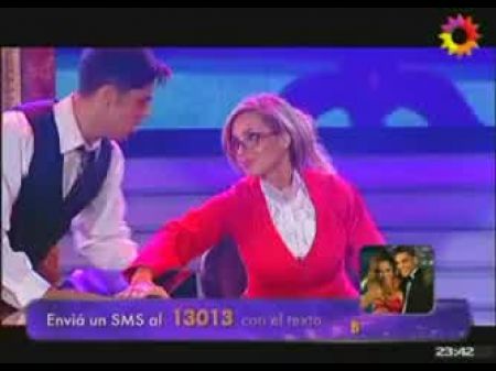 Duelo De Stripdance De Belen Francese En El Bailando 2010 