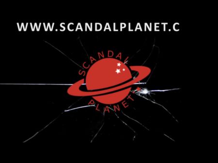 Tricia Helfer Escena de sexo desnudo en Ascension Scandalplanet.com 