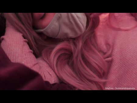 ألعب PUBG ، وأحصل على creampie ، نفد من الغرفة. 