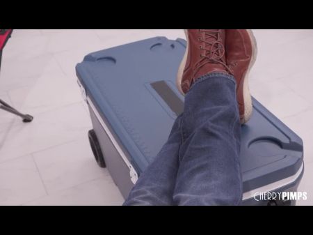 Miniature Body Black-haired Spinner Dakota Tyler Springs From A Cooler For