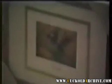 Vídeo da esposa vintage do Cuckold Archive com 3 BBCs 