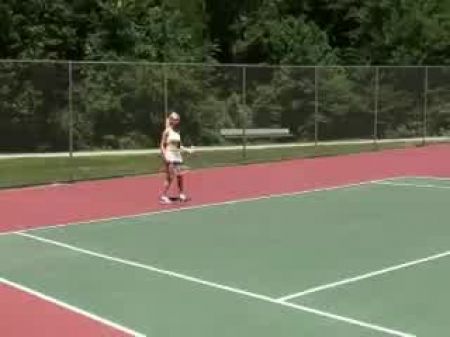 Barbi Loses Tennis