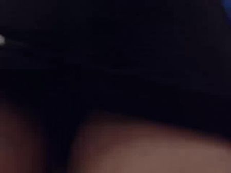 Arab Camwhore Plays With Her Labia