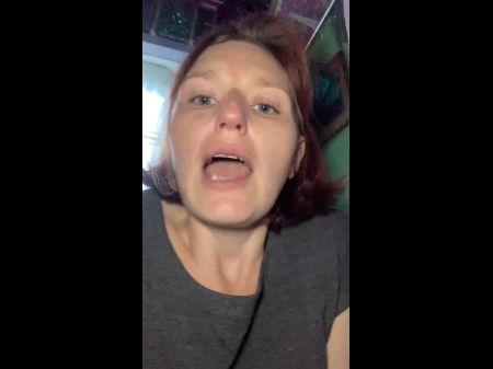 verzweifeltes Pissing von super heißer schrulliger Spaß Stiefmom Rachel WRIGGLER 