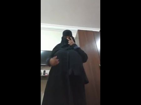 Arab Saoudi Step Mom Mega-bitch