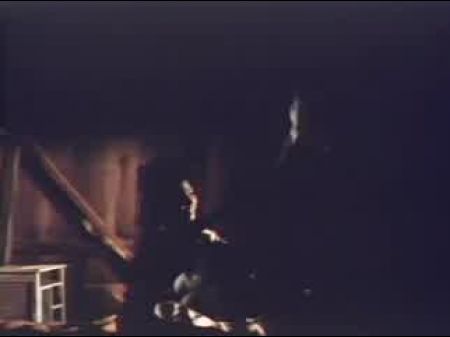 John Holmes Recibe Una Mamada Rápida De Black Beauty 