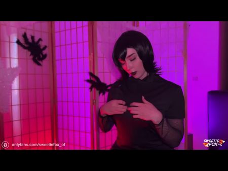 Mavis fickt leidenschaftlich und bekommt Gesichtscosplay auf Hotel Siebenbürgen 